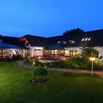 Blinkfueer Hotell 4*